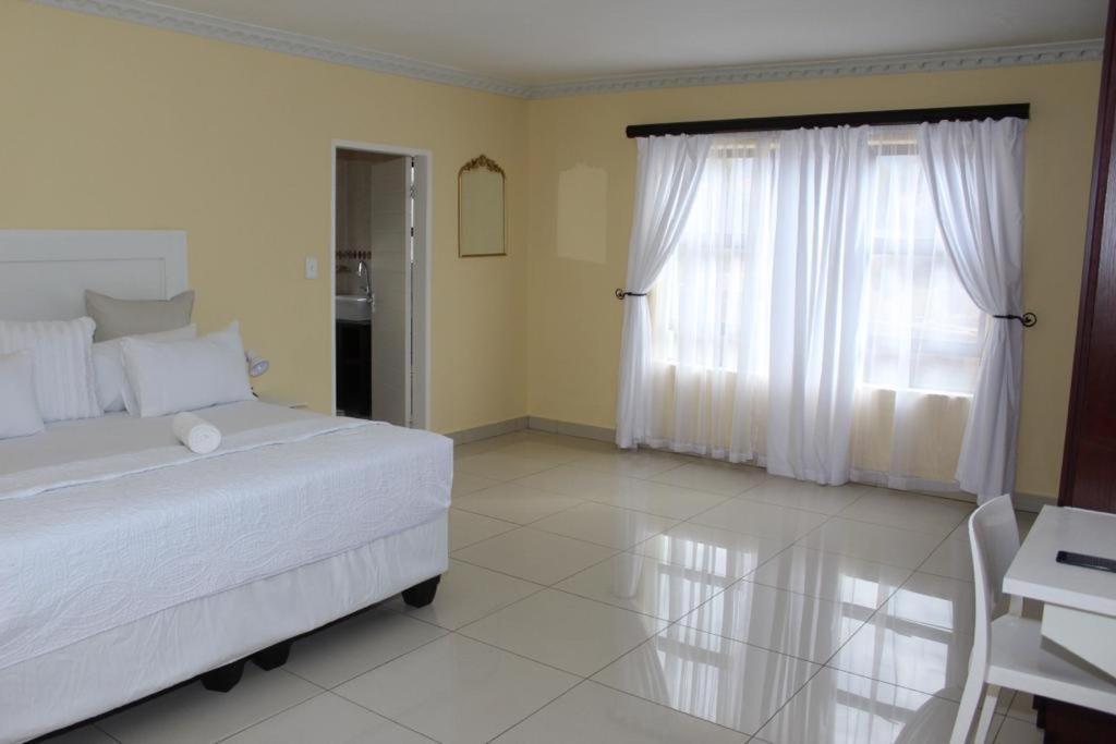 בורחרספורט Dineo'S Lodge And Spa מראה חיצוני תמונה
