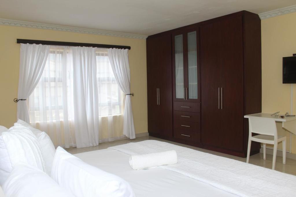 בורחרספורט Dineo'S Lodge And Spa מראה חיצוני תמונה